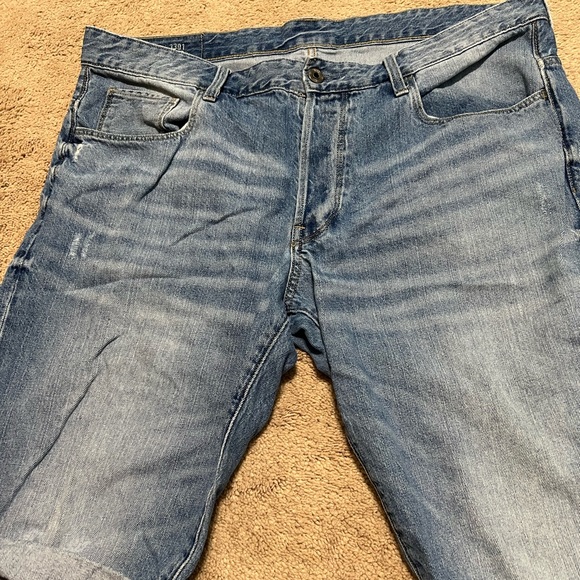 38 shorts in good used condition.  No stains - Picture 1 of 4